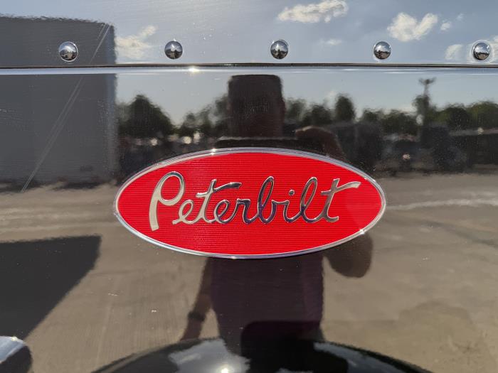 2026 Peterbilt 589-17