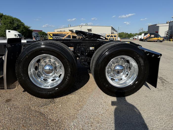 2026 Peterbilt 589-19