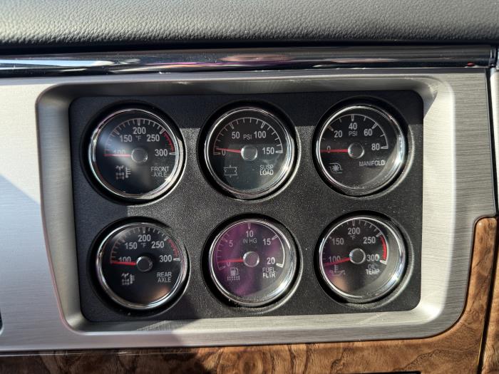 2026 Peterbilt 589-36