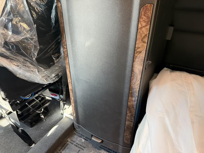 2026 Peterbilt 589-47