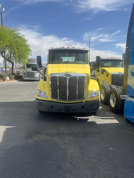 2021 Peterbilt 579-4