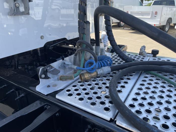 2019 Peterbilt 567-13