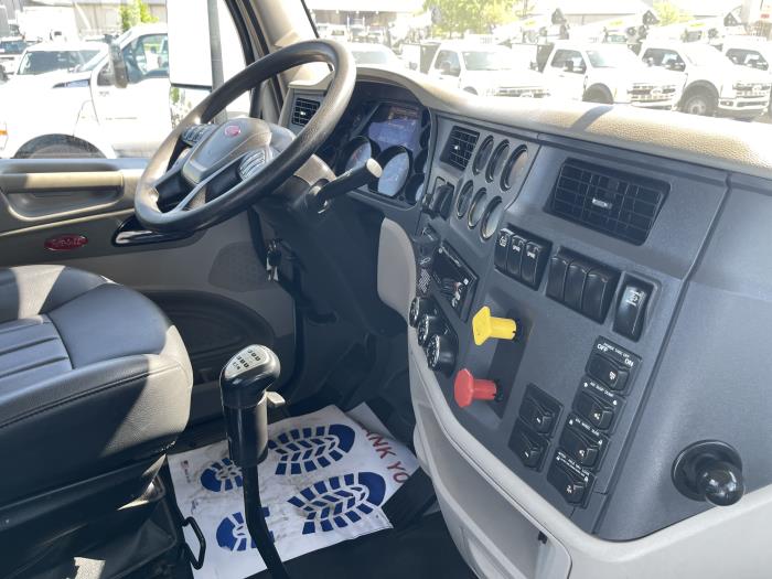 2019 Peterbilt 567-20