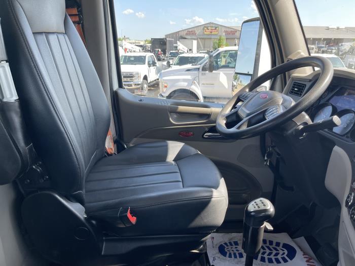 2019 Peterbilt 567-21