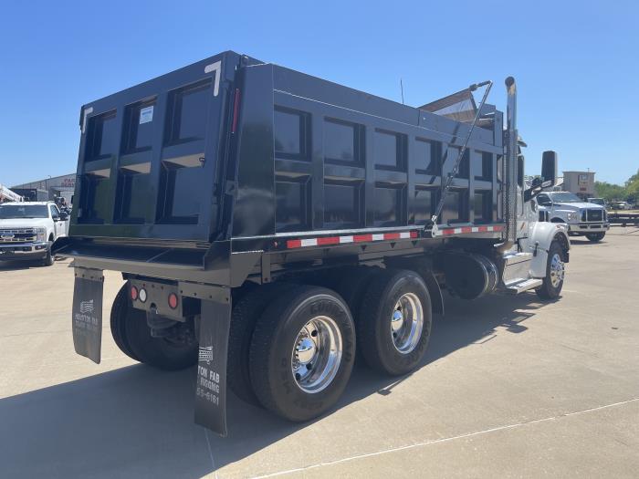2019 Peterbilt 567-8