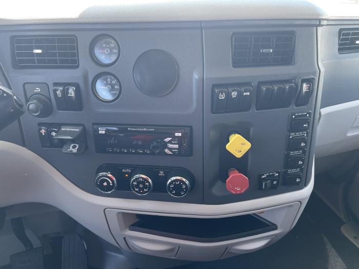 2019 Peterbilt 567-16