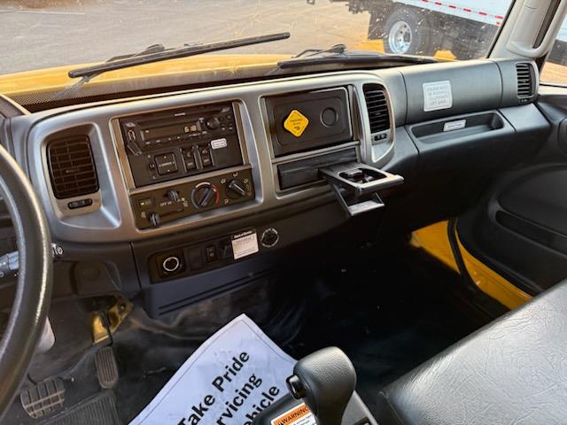 2019 Hino 268A-3
