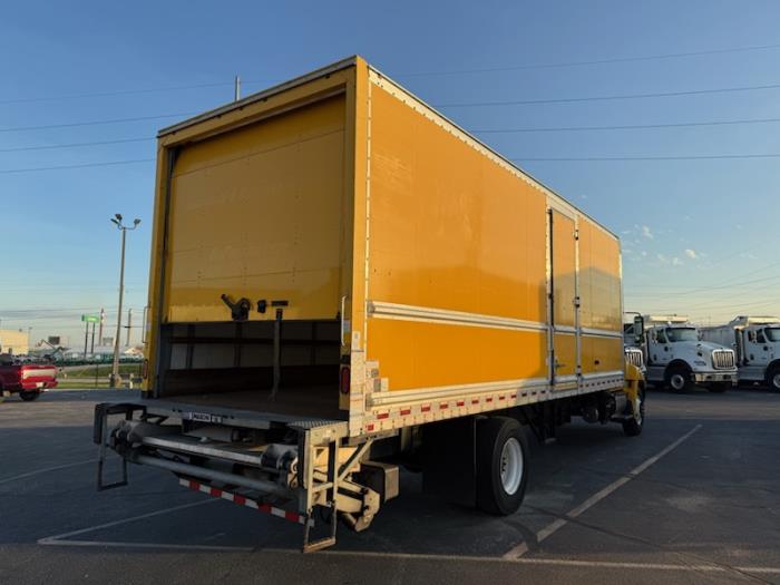 2019 Hino 268A-13