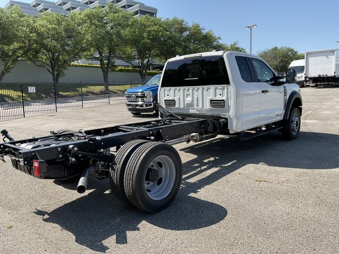2025 Ford F-550-5