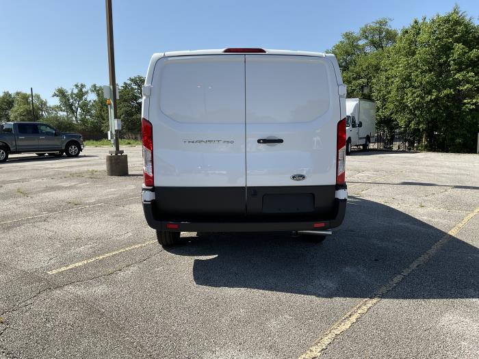 2025 Ford Transit-250-3