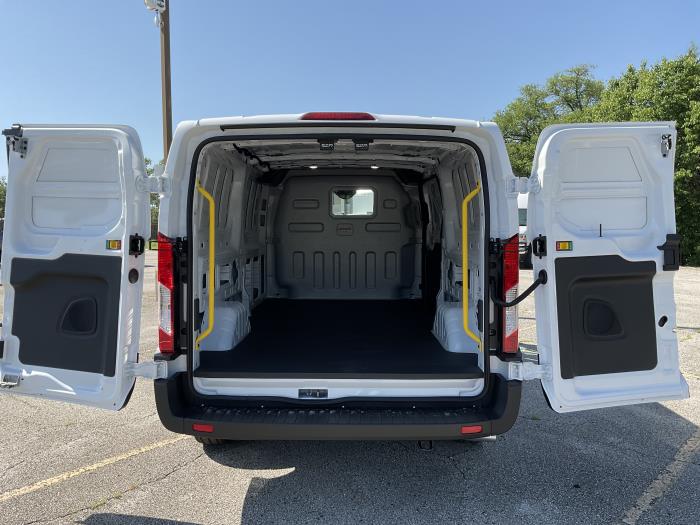 2025 Ford Transit-250-8