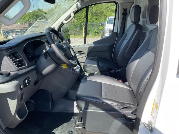 2025 Ford Transit-250-10