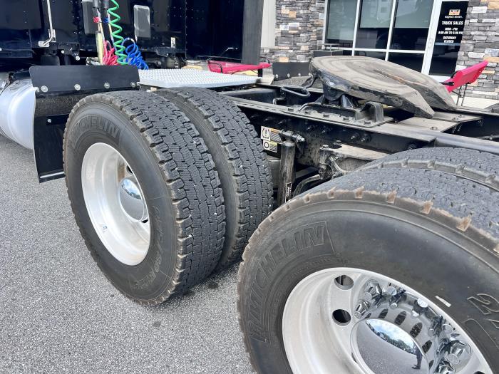2019 Peterbilt 579-10