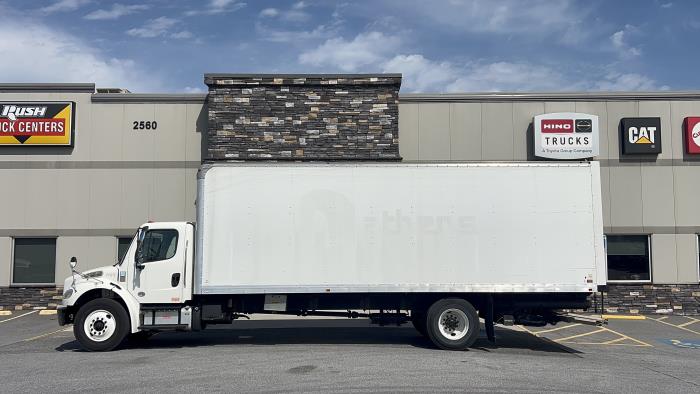 2019 Freightliner Business Class M2 106-1