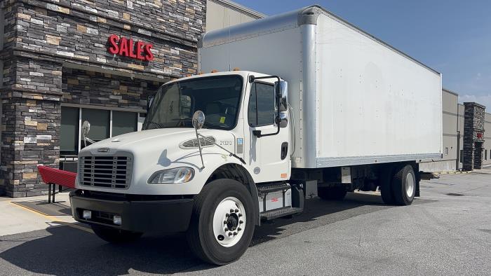 2019 Freightliner Business Class M2 106-2