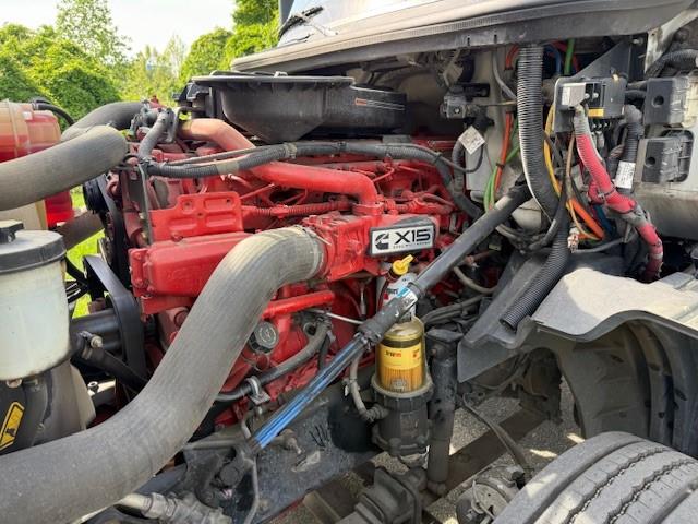 2018 International LT625-8