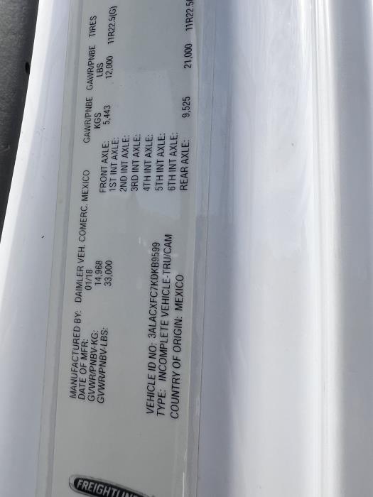 2019 Freightliner Business Class M2 106-18