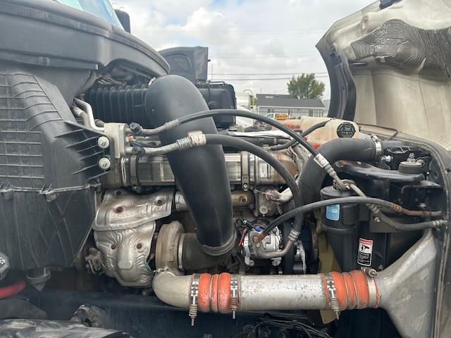 2020 Freightliner Cascadia-8