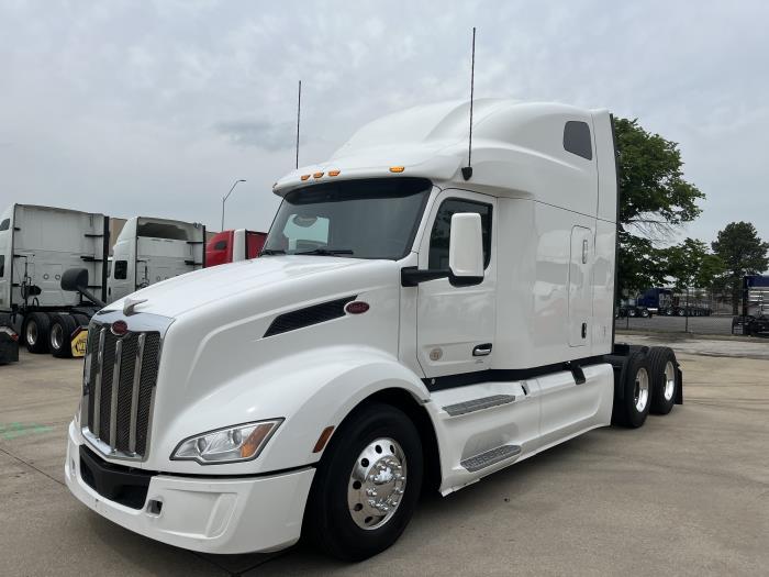 2022 Peterbilt 579-1