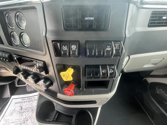 2022 Peterbilt 579-19