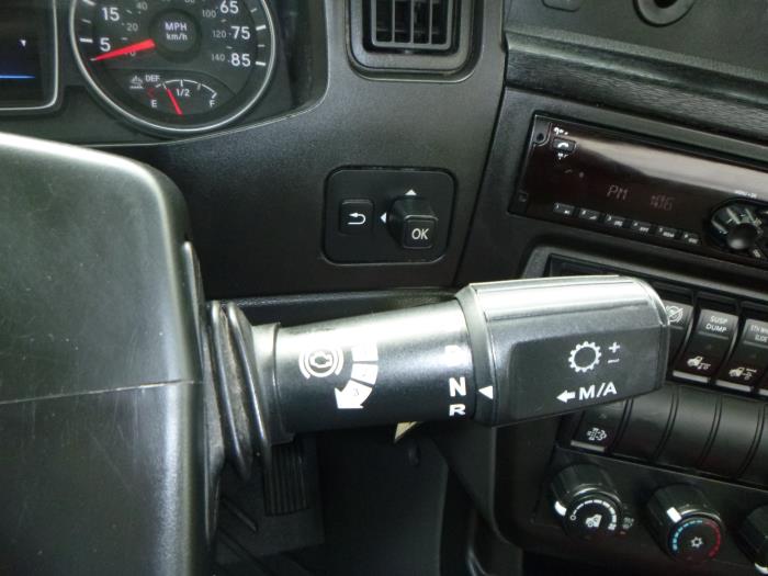 2020 International LT625-25