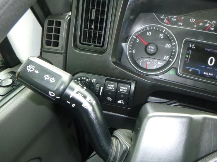 2020 International LT625-26