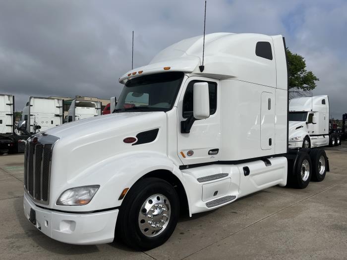 2022 Peterbilt 579-1