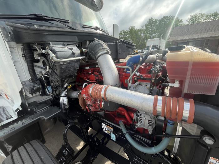 2022 Peterbilt 579-9
