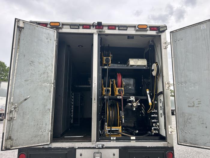 2021 Ford F-600-16