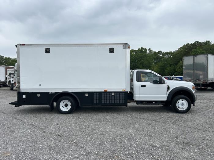 2021 Ford F-600-6