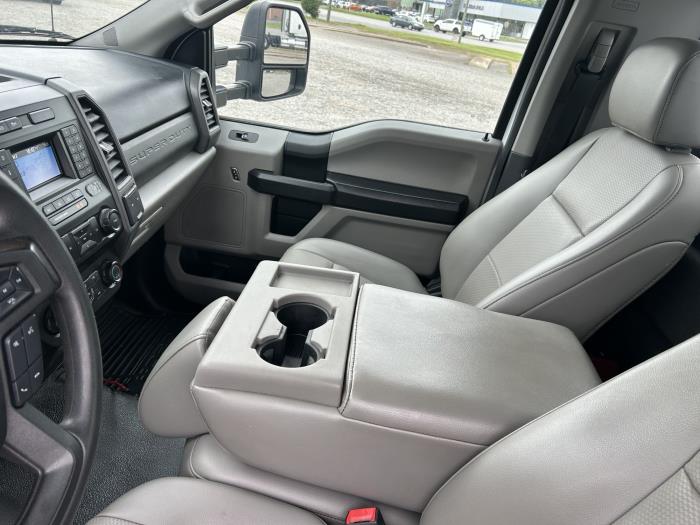 2021 Ford F-600-22