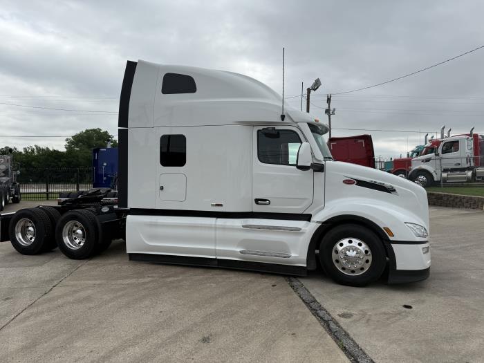 2024 Peterbilt 579-11