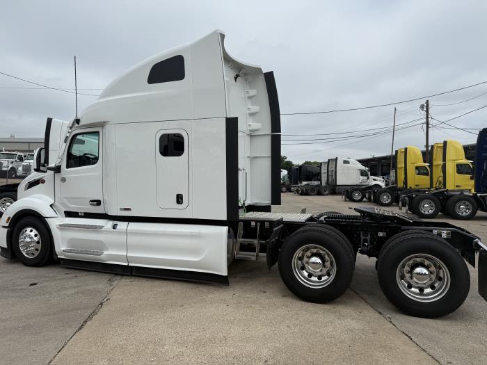 2024 Peterbilt 579-26