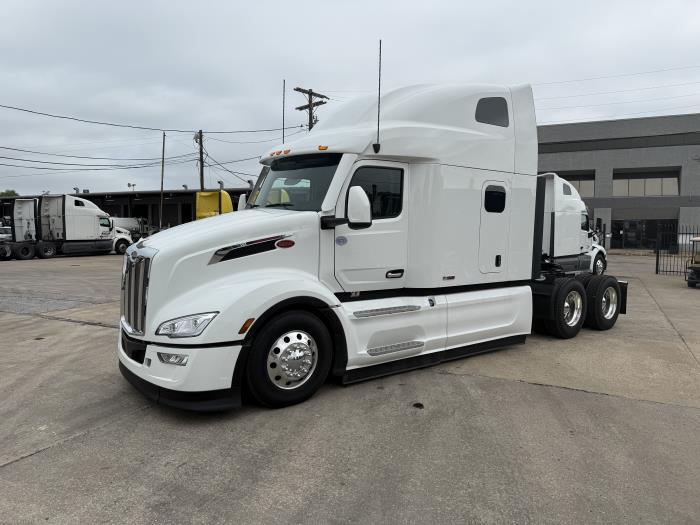 2024 Peterbilt 579-30