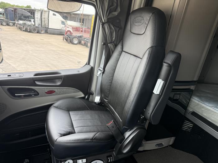 2024 Peterbilt 579-39