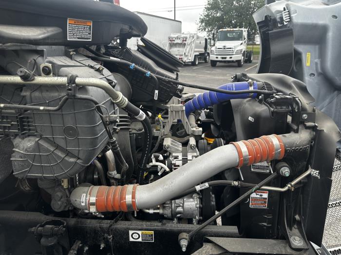 2025 Peterbilt 536-9