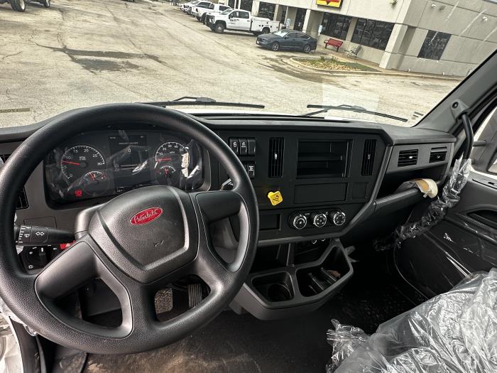 2025 Peterbilt 536-11