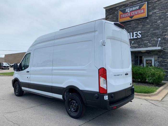 2024 Ford Transit-250-3