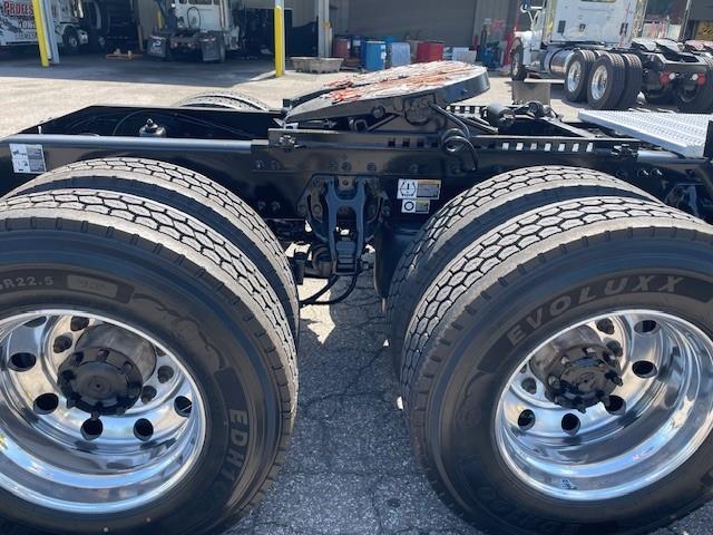 2020 Peterbilt 579-5