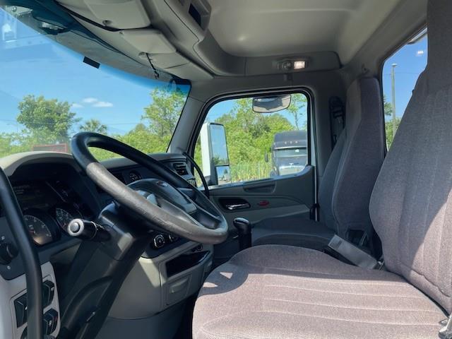 2020 Peterbilt 579-10