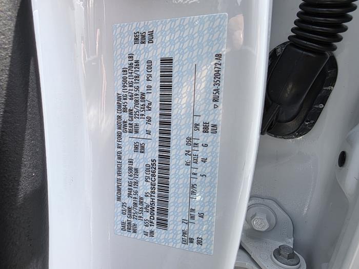 2025 Ford F-550-22
