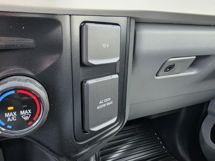 2025 Ford F-550-19