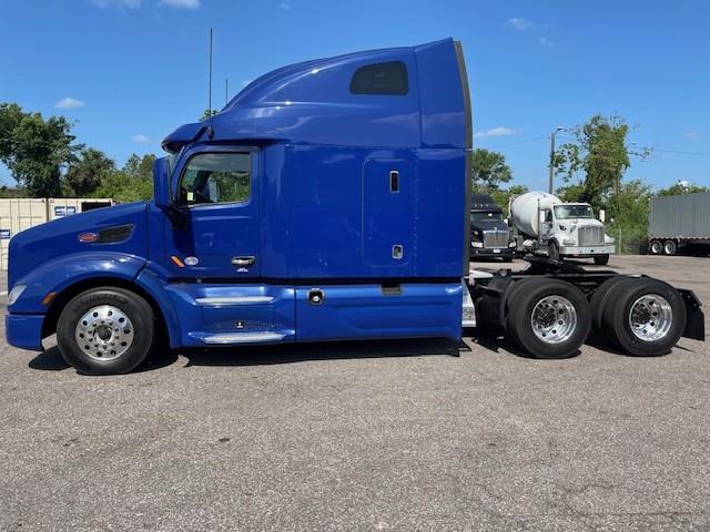 2022 Peterbilt 579-2