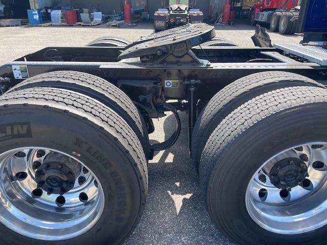 2022 Peterbilt 579-5