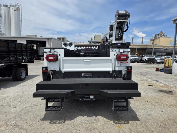 2024 Ford F-550-6