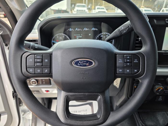 2024 Ford F-550-22