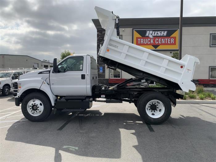 2024 Ford F-650-21