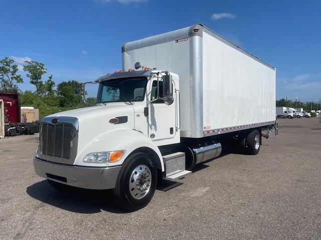 2020 Peterbilt 337-1