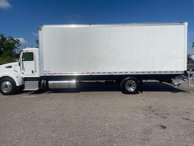 2020 Peterbilt 337-2