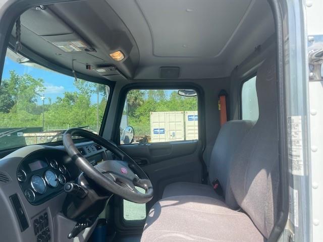 2020 Peterbilt 337-15